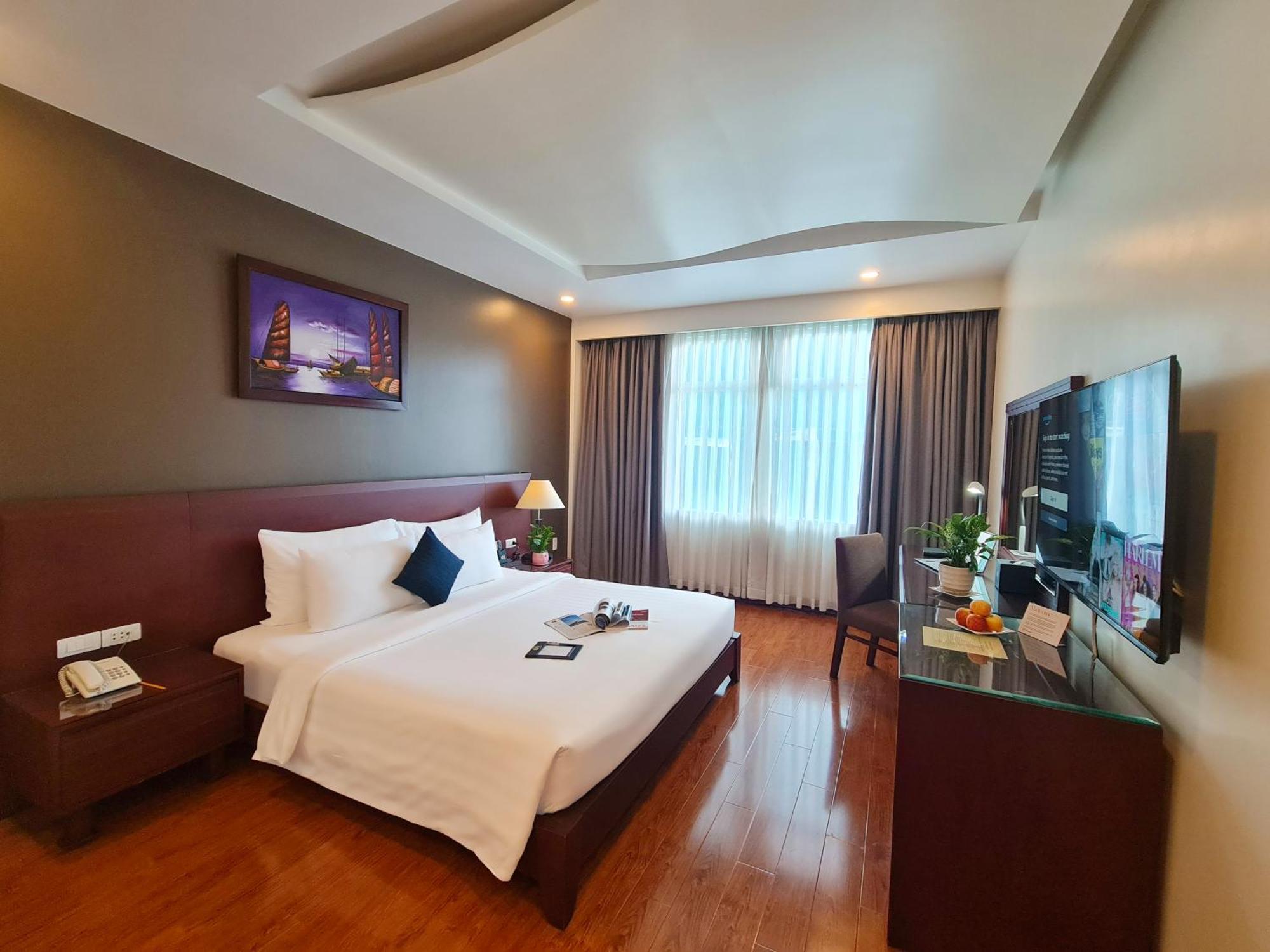 Kin Hotel Thi Sach Ho Şi Min Exterior foto